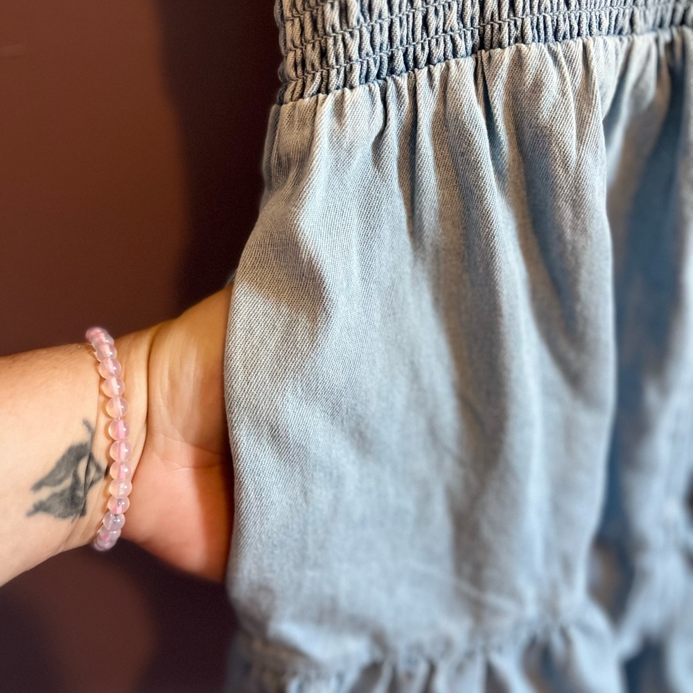 American Eagle Outfitters denim look chambray Ruffle Romper shorts size medium - Picture 5 of 8